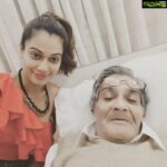 Payal Rohatgi Instagram - Birthday wishes to my super impossible father. Wish him long and healthy life.... Sometimes U drive us all crazy but I we still love U 😉 #happyfathersday #family #acceptance #bond #grateful #kindness #practicemakesperfect #fatherdaughter Sundervan Society