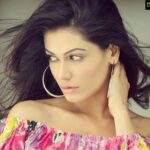 Payal Rohatgi Instagram - Real situations always expose FAKE people..Pay attention😉...I usually give people more chances than they deserve but once I am done, I am done...... #payalrohatgi #instagram #instagood #igers #followforfollow #follow4follow #follow #blogger #photography #photooftheday #pic #me Mumbai, Maharashtra