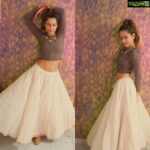 Payal Rohatgi Instagram - When it hurts, observe, life is trying to teach you......#fashion #style #blogger #summer #myfave #croptop #skirt #travelphotography #myownboss #my❤ #payalrohatgi #artist #indianactor #actor @forever21 #mystyle Memnagar