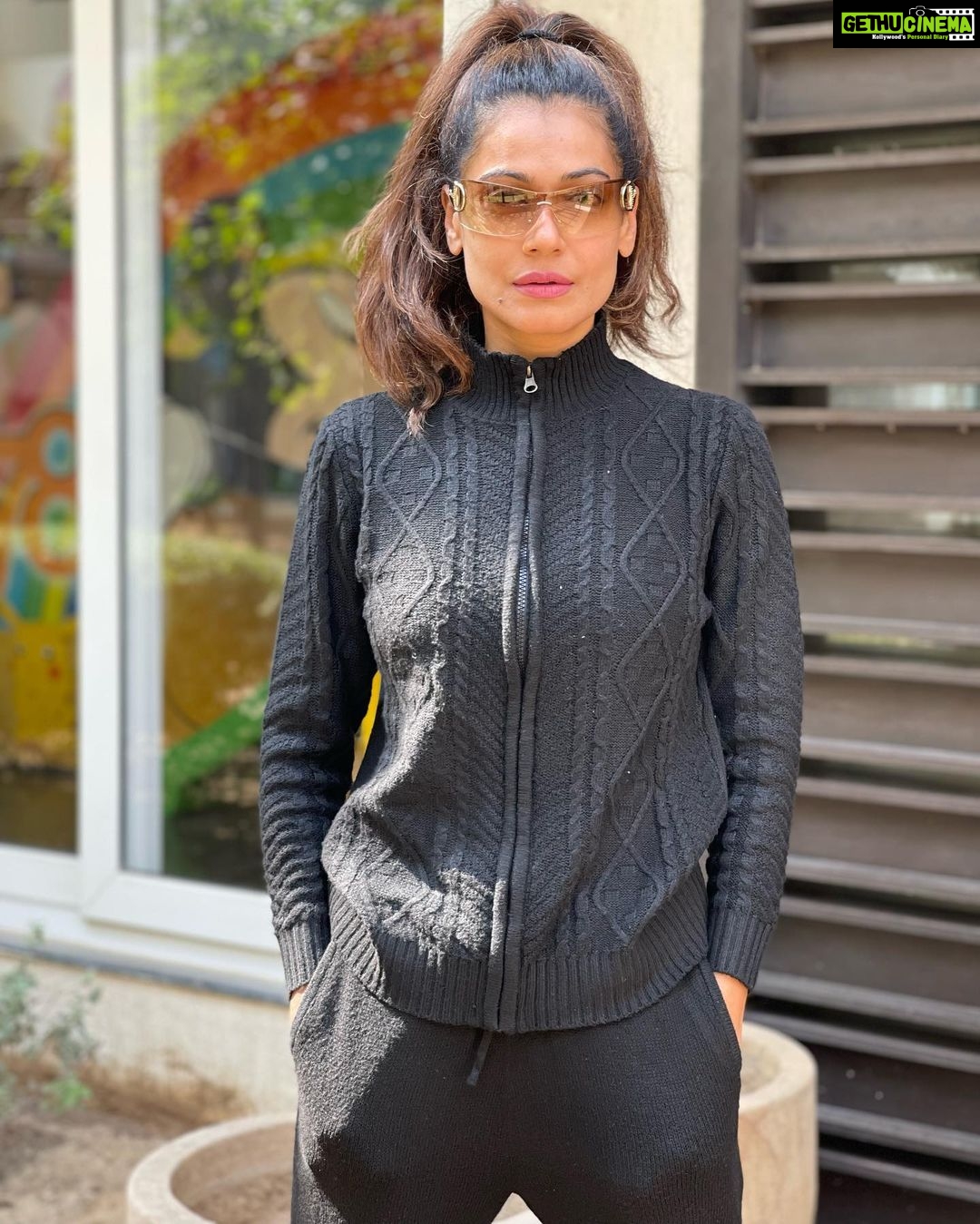 Payal Rohatgi Instagram - Everything happens for a reason. God has made plan for us. I can make mistakes but I can’t do wrong with anyone🙏 #payalrohatgi