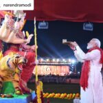Payal Rohatgi Instagram - Supporting Modi जी doesn't mean supporting BJP political party 🙏 #payalrohatgi Posted @withregram • @narendramodi Navratri greetings to everyone.