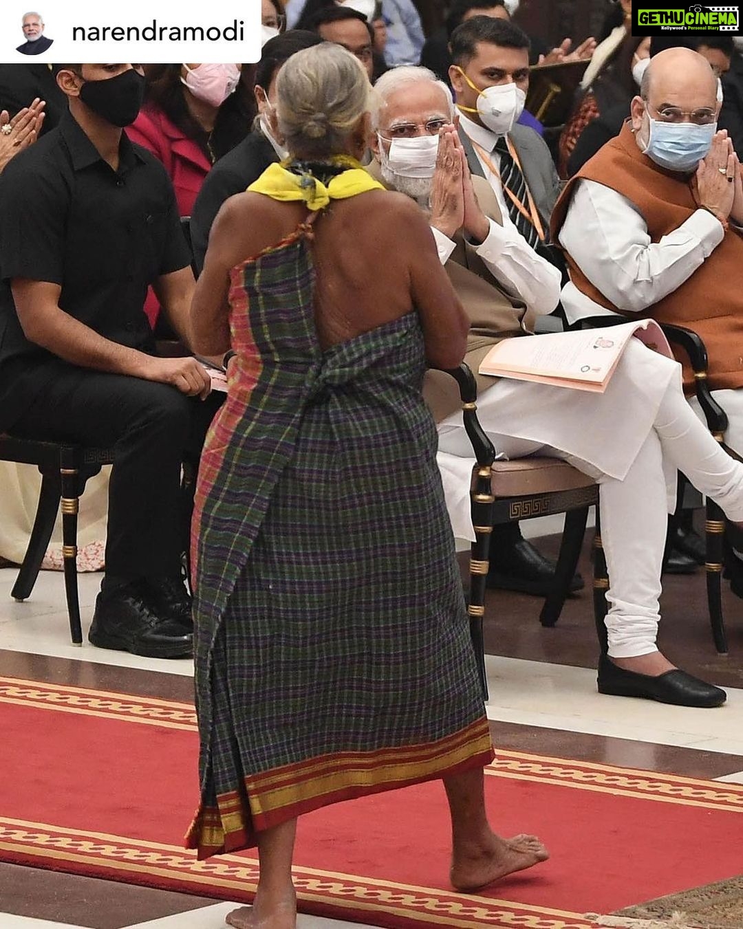 Payal Rohatgi Instagram - I like this picture. I like empowering of common people in the true sense. Whatever be the political storyboard I like this picture as a woman ❤️ #payalrohatgi Posted @withregram • @narendramodi Proud of all those grassroots level achievers who have been conferred the #PeoplesPadma. Here are some glimpses from the ceremonies yesterday.
