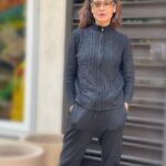Payal Rohatgi Instagram - बात करते हैं कि actor Dileep के ऊपर जो actor assault case का आरोप लगाया गया है कि उन्होंने एक अभिनेत्री का शोषण कराया चलती हुई car में और उसे record किया वो case में अब ये पता चला है कि एक छठा आदमी था जो बहुत ही ज़्यादा अहम व्यक्ति था जिसने ये recording अभिनेता Dilip तक पहुँचाए। परंतु ये अहम व्यक्ति का नाम क्या है किसी को पता नहीं है। Director BalChandrakumar जिसकी वजह से ये case दर्ज हुआ था उसने कहा था कि एक audio clip हैं actor Dilip के पास जहाँ पर police अफ़सरों को पर हमला करने का order दिया गया है अभिनेता Dileep द्वारा। अब इस audio clip की जाँच होगी। परंतु BalaChandra Kumar ने यह भी कहा कि उन्हें वो छठे व्यक्ति के बारे में पता नहीं है। Actor Dileep का ये कहना है की police officer के pass audio clip है जिसका ग़लत इस्तेमाल हो सकता है इसलिए वो चाहते हैं कि वो audio clip को court police अफ़सर से लेकर अपनी custody में ले ले। ये सारी इंफोर्मेशन case के ऊपर मत पढ़ रही थी इसलिए सोचा आप लोगों के साथ share करूँ 🙏 #payalrohatgi