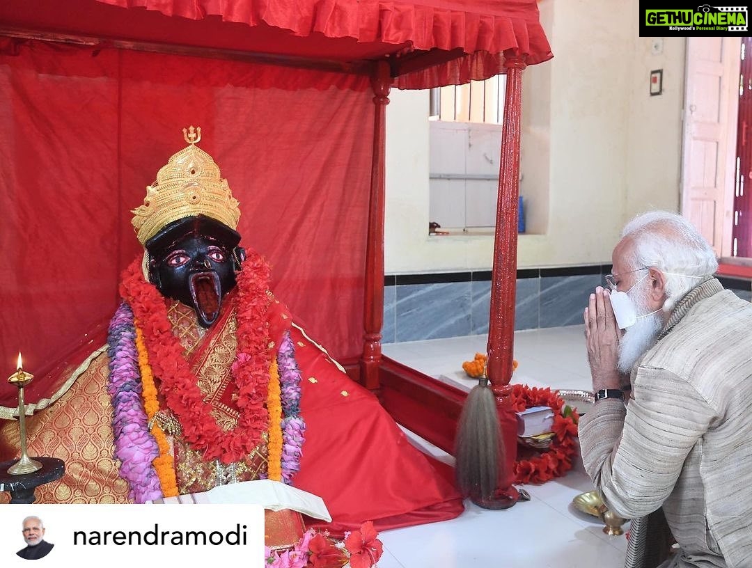 Payal Rohatgi Instagram - May you always support the TRUTH Sir. Some people in your Gujarat government are corrupt. I have proof of corruption but I am scared to go public with it after what happened to me in Ahmedabad recently 🙏 #payalrohatgi Posted @withregram • @narendramodi At the Jeshoreshwari Temple in Bangladesh, I prayed to Maa Kali for the well-being of the entire planet. May there be peace and happiness all around.