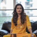 Payal Rohatgi Instagram - P Chidambaram जो congress के वरिष्ठ नेता है उनका एक बयान मैंने सुना जहाँ पर वो कह रहे थे कि finance minister को उनके सवालों का जवाब देना चाहिए National Monetisation Pipeline के ऊपर। मुझे लगता है कि ये उनकी माँग जायज़ है। लोकतंत्र में opposition party के सवालों का जवाब देना ज़रूरी है वो Party के नेताओं को जो सत्ता में है।यहाँ पर P Chidambaram ने यह भी कहा है कि Bharat Mazdoor Sangh जो RSS से जुड़ी हुई trade union है वो Sept ९ को हड़ताल कर रही हे बढ़ती हुई महँगाई के कारण । अब यह सुनकर मैं भी आश्चर्य मैं हूँ कि कैसे RSS से जुड़ी हुई trade union को national monetisation pipeline से दिक़्क़त है ? भारतीय नागरिक होने के नाते इतना ही कहूँगी कि opposition के सवालों का जवाब केंद्र सरकार को देना चाहिए। #payalrohatgi