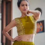 Payal Rohatgi Instagram - Mehbooba Mufti जो kashmir की chief minister रह चुकी है शायद वो apna मानसिक संतुलन खो बैठी है क्योंकि जिस प्रकार से वो तालिबान का उदाहरण दे रही है अपने भाषण में उससे वो केन्द्रीय सरकार को डराना चाहती है। kashmir के लोग भी Taliban की तरह बर्ताव कर सकते हैं अगर Article 370 फिर से लगाया नहीं गया यह भाषण देकर Mehbooba क्या साबित कर रही है ??? यह साबित कर रही है कि वो dumb है और उसका राजनीतिक career समाप्त हो गया है। #payalrohatgi