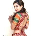 Payal Rohatgi Instagram - Kerela के अंदर एक अभिनेत्री का शोषण हुआ अभिनेता Dilip द्वारा और इसके ऊपर अभी भी case चल रहा है।सुनने में आया है कि Dilip का alleged audio clip public में आए हैं जहाँ पर वो investigating officer को मारने की बात कर रहा है । अब मैंने बात करी थी कि कैसे अगर Supreme Court फ़ैसला देता है कि एक पति अपनी पत्नी के phone calls को record नहीं कर सकता क्योंकि वो उसकी infringement of privacy होगा तो फिर public platform पर कैसे Menaka Gandhi जी के audio release किए गए जब वो public post पर थी ? Maneka जी डॉक्टर के साथ ग़लत तरीक़े से बात कर रही थी क्योंकि वो डॉक्टर unethical practice द्वारा एक जानवर को मार बैठा।और अब actor Dilip के audio clip release हो रहे हैं जहाँ पर वो मारने की धमकी दे रहा है police officer को तो क्या वो audio clip उसकी infringement of privacy नहीं कर रहीं क्योंकि वो as a सबूत इस्तेमाल हो रहे है उसके case में उसके ख़िलाफ़ ?? Infringement to Privacy के ऊपर सही और सरल क़ानून लाए 🙏 #payalrohatgi