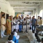 Payal Rohatgi Instagram - 👏 Posted @withregram • @sscfindia Distributed School bags, kits & books to students in #Madina diss Rohtak, Haryana. The Best Living is Giving 🙏🇮🇳 #sangramsinghcharitablefoundation #Sangramsingh . . . . . . #fridayvibes #humanitymatters #educate #life #Payalrohatgi