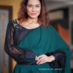 Payal Rohatgi Instagram - हम सब को पता है कि कैसे Swara Bhaskar ने CAA क़ानून का विरोध किया था जो majority से पास हुआ था parliament के अंदर।मगर ये क़ानून भारतीय मुसलमानों के लिए ग़लत क़ानूनन नहीं था मगर ऐसी अफ़वाह फैलायी।Swara Bhaskar ने CAA क़ानून ke ख़िलाफ़ विरोध का समर्थन किया ये कह कर कि ये क़ानून से भारतीय मुसलमान की नागरिकता छीनने वाली है जबकि ये क़ानून Bharat के इस्लामिक पड़ोसी देशों के minority को भारतीय नागरिकता देने वाला क़ानून था । इस औरत ने किसान आंदोलन का भी समर्थन किया और आज तक उसने bill पढ़ा नहीं होगा मगर मेरा एक प्रश्न है केंद्र सरकार और प्रदेशों कि राज्य सरकारों से की आज तक किसी ने Swara को arrest क्यों नहीं किया ??? Swara अपनी विचारधारा रखती है और वो सड़क पर उतरकर उसका प्रचार करती है और भारत के मुस्लिम लोगों को कहती है कि वो delhi जलाए और उसके बावजूद उसे अरेस्ट नहीं किया जाता। परन्तु Payal Rohatgi अपनी विचारधारा अपने घर से video बनाकर रखती है उसे कहीं न कहीं फँसा कर बार बार arrest कर लिया जाता है, एक congress राज्य में, दूसरा BJP राज्य में 🙏 Swara ने तो अब Taliban आतंक को hindutva आतंक से तुलना करके सारी हदें पार कर दीं मगर इसके बावजूद भी उसे अरेस्ट नहीं किया जाएगा और वो Twitter पर trend होगी और जो log उसे trend करेंगे कहेंगे कि वो उससे नफ़रत करते हैं और ये नफ़रत के कारण वो Bollywood से काम ले लेगी 🙏 Swara का godfather कौन है ??? #payalrohatgi @image_by_aman