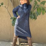 Payal Rohatgi Instagram - Jacquline Fernandes का बयान पढ़ा जहाँ पे वो कह रही थी media वालों से के उसे privacy चाहिए क्योंकि उसकी निजी ज़िंदगी के photos को public के सामने रखा जा रहा है।यहाँ पर बात हो रही है उसके और उसके photos कि Sukesh Chandrashekar के साथ जो media में release हुए हैं। Jacqueline की ये जो सोच है ये सोच उसकी सही है परन्तु मैं सिर्फ़ इतना ही कहना चाहती हूँ कि जब कोई picture release हो रही होती है तो media के सामने सब सितारे जाकर वो picture का promotion करते हैं। Media भी सितारों का इस्तेमाल करेगी वो ख़बर छापने में जो ख़बर छापने से वो सुर्ख़ीयों में आएंगे। आपकी ये Pictures ये दर्शाती है कि आपकी सोच क्या है और ये सोच आपका चरित्र दिखा गयी कि कैसे आप काम करती है और मुझे ओर कुछ नहीं कहना। #payalrohatgi