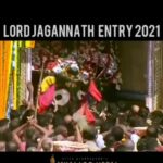 Payal Rohatgi Instagram - Posted @withregram • @knowledge_of_bhagavad_gita Lord Jagannath Exclusive Entrance - 2021 Ratha Yatra ⭕❗⭕ Divine Ambassador Jai Jagannath 🙏🚩 ⭕❗⭕ ---------------------------------------------- Jai Śrīla Prabhupāda 🙏 ---------------------------------------------- All glories to Śrīla Prabhupāda ---------------------------------------------- Chant Hare Kṛṣṇa and be happy!📿 ---------------------------------------------- Hare Kṛṣṇa devotees follow this @jivjaago_media ---------------------------------------------- Please chant Hare Kṛṣṇa, mahā-mantra:- "Hare Kṛṣṇa, Hare Kṛṣṇa, Kṛṣṇa Kṛṣṇa, Hare Hare / Hare Rāma, Hare Rāma, Rāma Rāma, Hare Hare." ---------------------------------------------- कृपया हरे कृष्ण महा-मंत्र का जाप करें - "हरे कृष्ण हरे कृष्ण कृष्ण कृष्ण हरे हरे / हरे राम हरे राम राम राम हरे हरे।" ----------------------------------------------- 16 mala everyday. (Speak and chant and focus on the words) And I guarantee you difference within 30 days & Within 6 months your life will change entirely. It's my Guarantee. ----------------------------------------------- If you like our work please feel free to share with your friends and family. ----------------------------------------------- Double tap & Share Must Follow @knowledge_of_bhagavad_gita . ➡️ Please Do Visit & Follow⤵️ @knowledge_of_bhagavad_gita ---------------------------------------------- #jagannath #jagannathpuri #rathyatra #bhagavadgita #Radhakrishna #bhagwadgeeta #sanatandharma #lordvishnu #haribol #lordkrishna #ISKCON #krishnaconsciousness #Vrindavan #SrilaPrabhupada #Prabhupada #bhakti #Lordrama #iskcontemple #chanting #hinduism #harekrishna #harerama #dharma #rama #shrikrishna #krishna #vishnu #krsna #jaishrikrishna