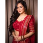 Pooja Bose Instagram – @banerjeepuja ❤️❤️ 

@shaanvis_7 
@rudra_saha_official 
@priyambaksi_photography 
@priyanka_paul_pro_makeupartist 
@abinashbhowmick_official 
#pujabanerjee #pujabanerjeewedding #poojabanerjee #serial #bollywood #tollywood #kolkata #weddinglehenga #loveforlove #bridal