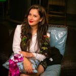 Pooja Bose Instagram - 2021 i was lost i was taught 2022 i am all urs teach me in ur way New year new me Wish you all good health