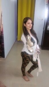 Pooja Bose Instagram - How ur husband want u to dress always👗👗 @kunalrverma