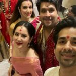 Pooja Bose Instagram - From last night lokkhi pooja, thank you for having us bappa da @bappa.b.lahiri and being such good host @taneeshalahiri and had a great time with my bestie @iswagatanag and kutti jiju