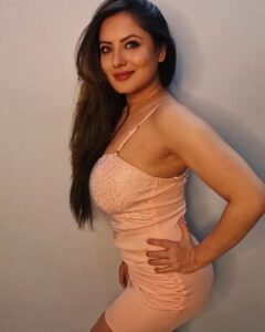 Pooja Bose Instagram - Happpy Thursday