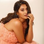 Pooja Jhaveri Instagram - Love is liberation ! . . Happy Valentine’s Day ! . . #valentines #valentinesdayspecial #love #laugh #live #liberation #lovestory #2022