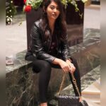 Pooja Jhaveri Instagram - I looked at him, and then, all I could do is….. . . Give him more looks 😂👀🐒 . . #swipeleft 🐣 . . #photoshoot #photography #myboyclicksbestpictures #newyork #dressed #ootd #ootdfashion #partylook #clubbing #clubbingnight #partyscenes #instaphoto #poojainnewyork #poojajhaveri #poojajjhaveri Millennium Hilton New York One UN Plaza