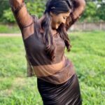 Pooja Jhaveri Instagram - Love how this song is soooo live, instantly pumps you, but the meaning of it is sooo Deep and full of emotions❤️ . . Only @ap.dhillxn can do this… Absolutely crushing on it !!! . . #excuses #apdhillon #punjabisongs #punjabi #love #reels #reelitfeelit #reelsinstagram #trending