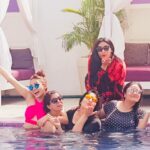 Pooja Salvi Instagram - With my girls 💞🌊🏊🏻‍♀️👙👓 The Park Calangute Goa