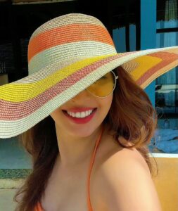 Pooja Salvi Instagram - HAT allow you to make a statement without saying a word👒
.
.
.
.
.
.
#hat #loveforhats #selfietime #goadiaries #goa2020