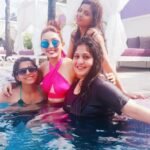 Pooja Salvi Instagram - With my girls 💞🌊🏊🏻‍♀️👙👓 The Park Calangute Goa