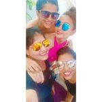 Pooja Salvi Instagram - With my girls 💞🌊🏊🏻‍♀️👙👓 The Park Calangute Goa