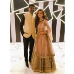 Pooja Salvi Instagram - #famjam #sangeetnight #krishwedsneha