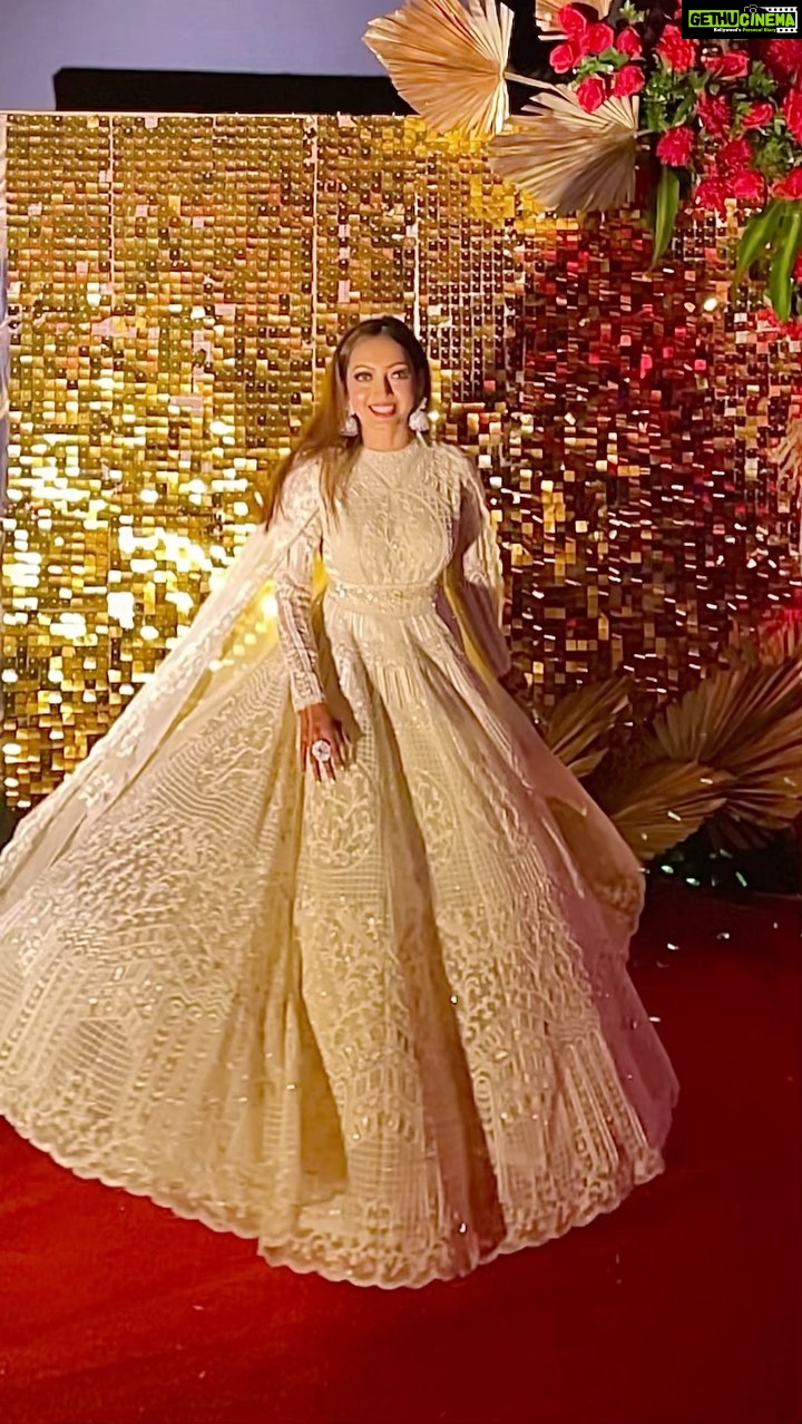 Pooja Salvi Instagram - Love it. Live it. Twirl it. ππΌππΌ