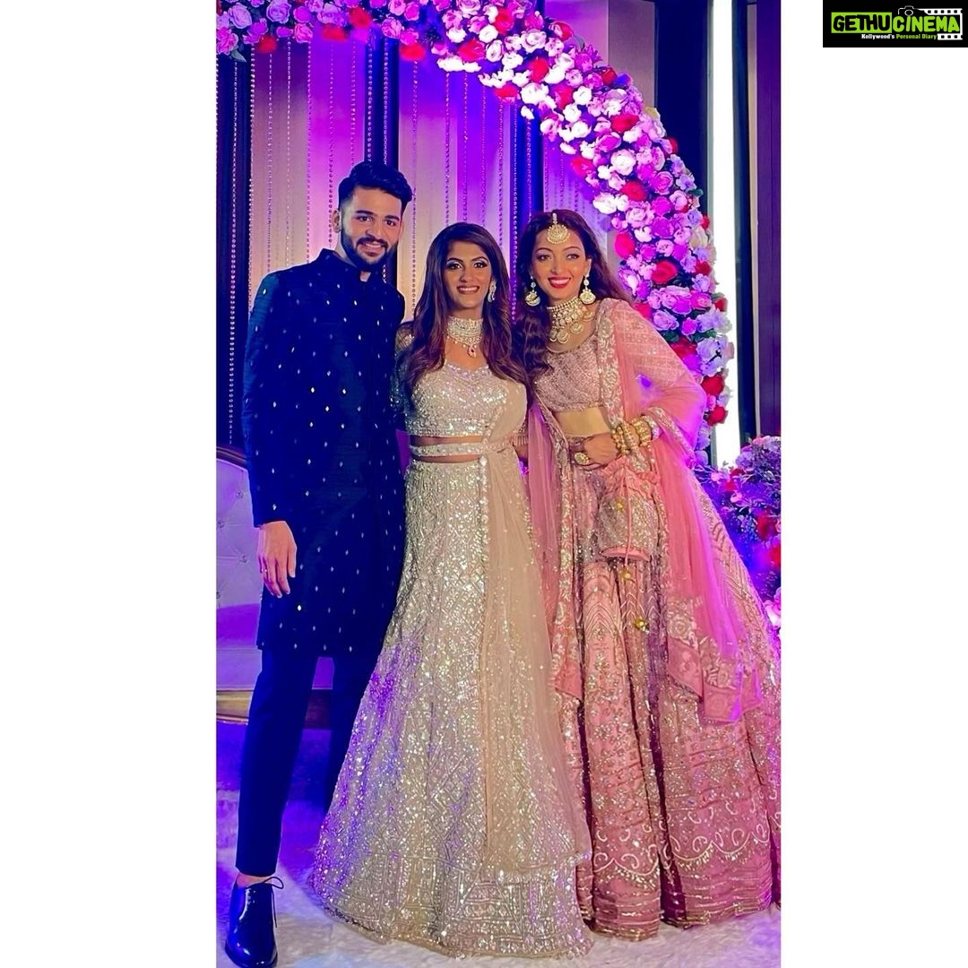 Pooja Salvi Instagram - Welcome to the family @jainvinal03 🤗😘