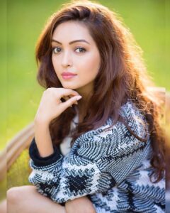 Pooja Salvi Instagram - Your eyes are the window to your soul✨ #candid #mood