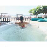 Pooja Salvi Instagram - Mornings be like🌊🏖😎 Sinq Beach