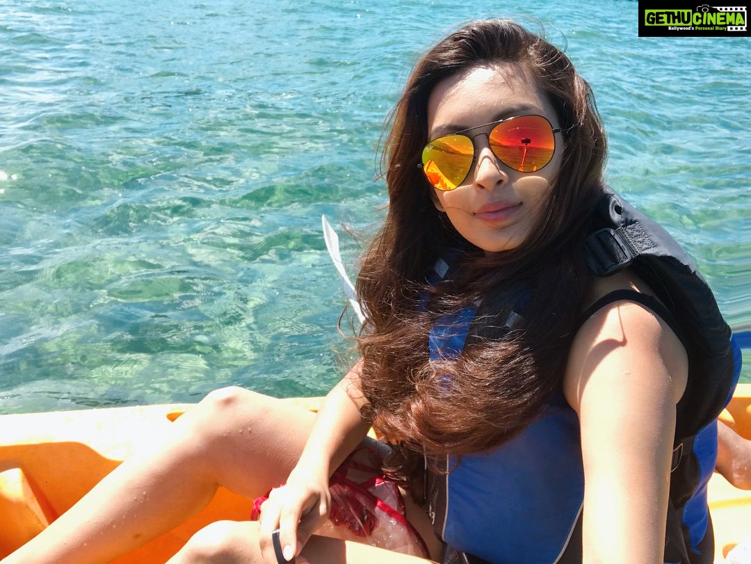 Pooja Salvi Instagram - #kayaking in #laketahoe πΆπ South Lake Tahoe, California