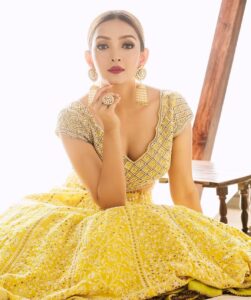 Pooja Salvi Instagram - Your light will shine when all else fades✨ 📷@munjalgandhi 💄@___lemii___ 👗@k.abykarishmaandashita