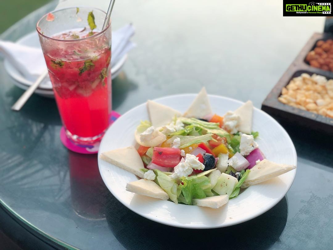 Pooja Salvi Instagram - #summerdelight Gadda Da Vida