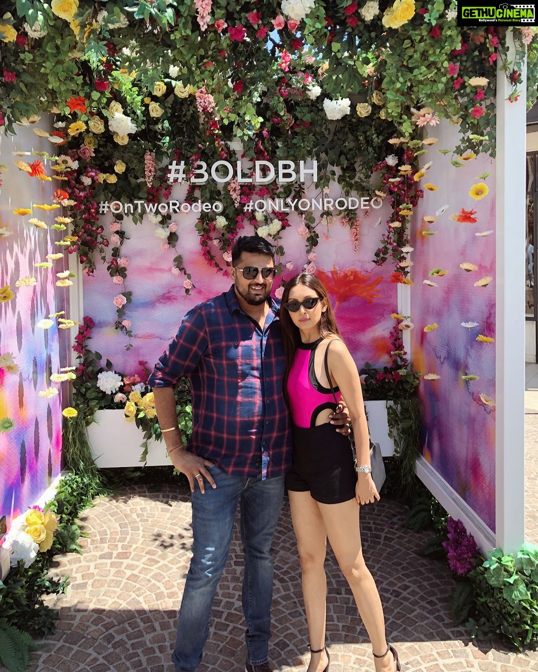Pooja Salvi Instagram - Rodeo drive 💫 Beverly Hills, California