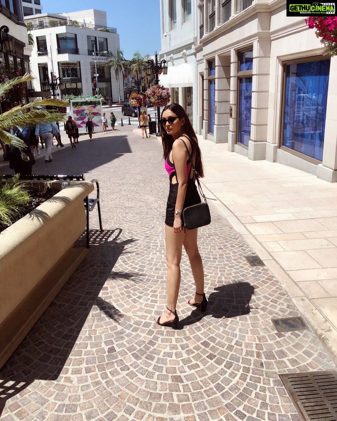 Pooja Salvi Instagram - Rodeo drive 💫 Beverly Hills, California