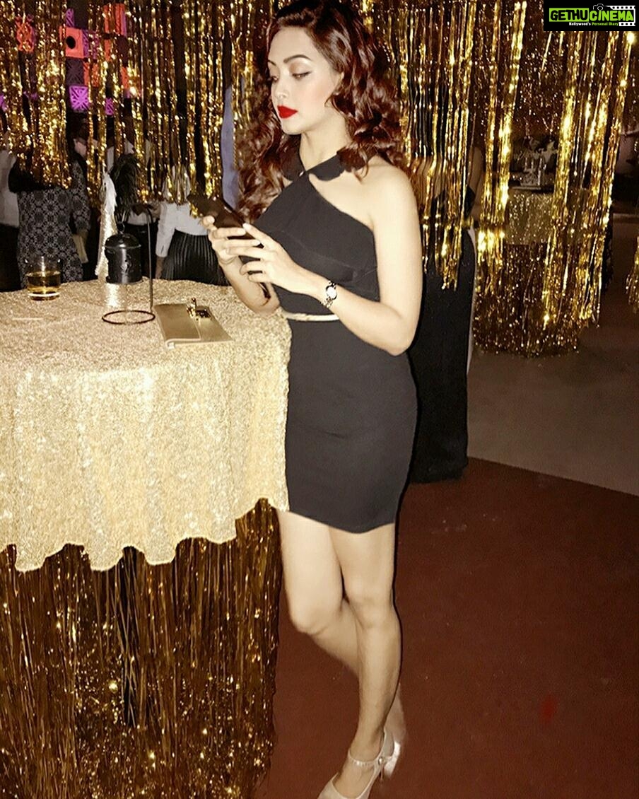 Pooja Salvi Instagram - Farzi Café, Kamala Mills