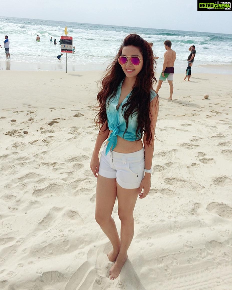 Pooja Salvi Instagram - #throwback #goldcoast #australia #beachlover