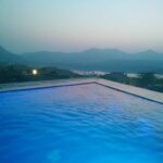 Pooja Salvi Instagram - Perfect way to end my day. #eveningpooltime #infinitypool