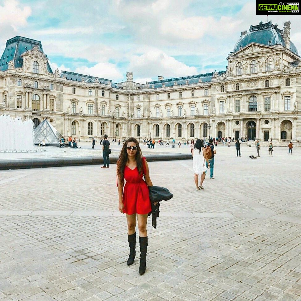 Pooja Salvi Instagram - #louvre #paris #europediaries Paris, France