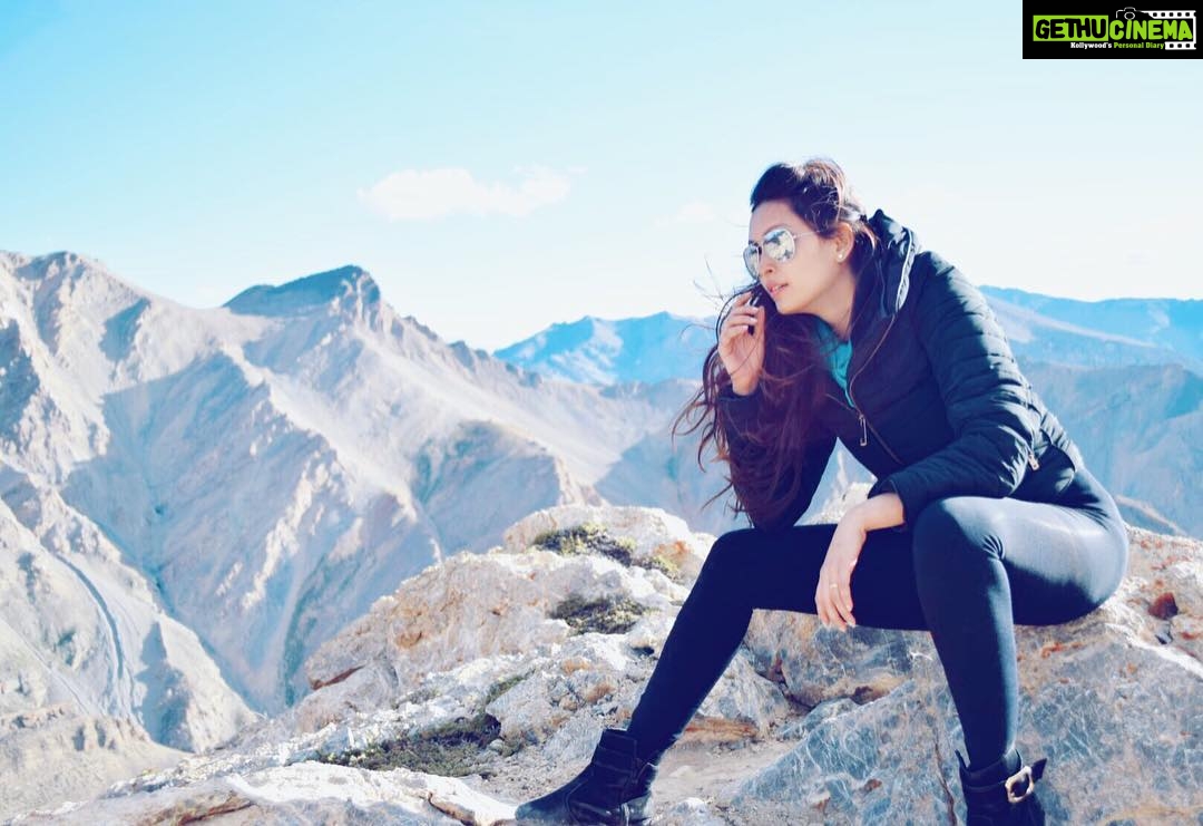 Pooja Salvi Instagram - To travel is to live. #lehladakh #lehdiaries #sarchu #himalayas #roadtrip #traveldiaries Sarchu
