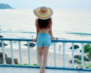 Pooja Salvi Instagram - Capturing some precious moments that will stay in my heart forever 🧡
#goadiaries #momentstocherish #goa2020 #thecapegoa