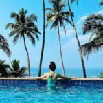 Pooja Salvi Instagram - 💙 #loveforpool #poolwithaview #goadiaries #bliss Antares Beach Resort
