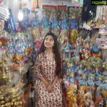 Poonam Kaur Instagram - At #guruvayoortemple .... #radha praying to #Krishna .... may there b peace .... n loads of love in this world ............😄😄😄😄😄