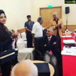 Poonam Kaur Instagram - When I walk into spaces I feel belonged too 😋😋😋... always wanted to b lawyer to legally fight .... some sweet conversation that I had with former #chiefjusticeofindia T.S Thakur sir n hell lotta lawyers ....like the people who take the toughest decisions for betterment of the nation ....#jaihind