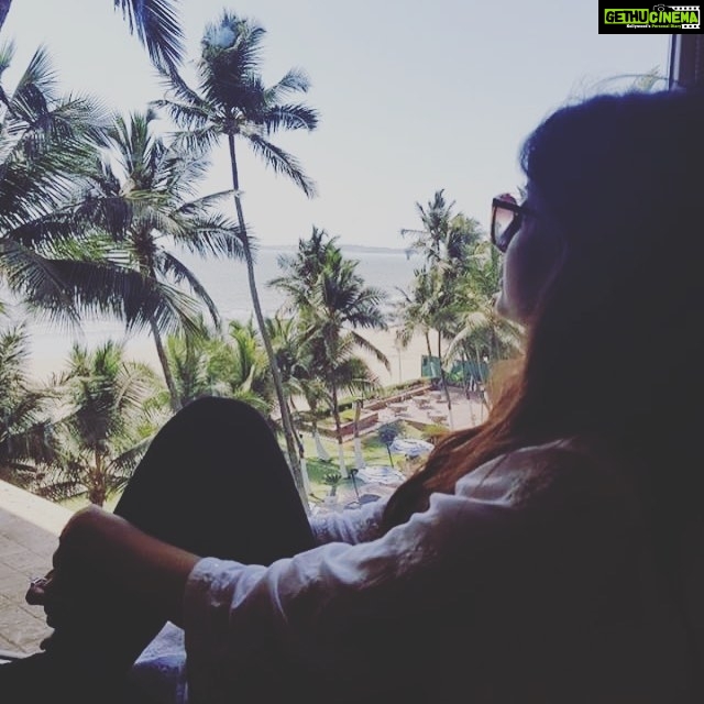 Poonam Kaur Instagram - As the season changes ..... windows give themselves different meaning ....❤️❤️❤️