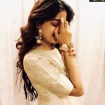 Poonam Kaur Instagram - Shyness...the very jewel of a woman ....😇😇😇 #Poonamkaur #Brand Ambassador #worldcongress For WORLD CONGRESS ON TRADITIONAL MEDICINE - 2018 at Shilpakala vedika Outfit - @VarunChakkilam Accessories -@aquamarine_jewellery Stylist - @tejjapasula #Poonamkaur#lets#support#world#congress#medicine#for#better#health#future#