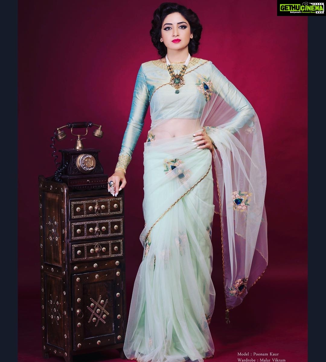 Poonam Kaur Instagram - #queens #malarvikram #poonamkaur #peacock #layers #craft #saaree #patels #vintage #confidence #valour