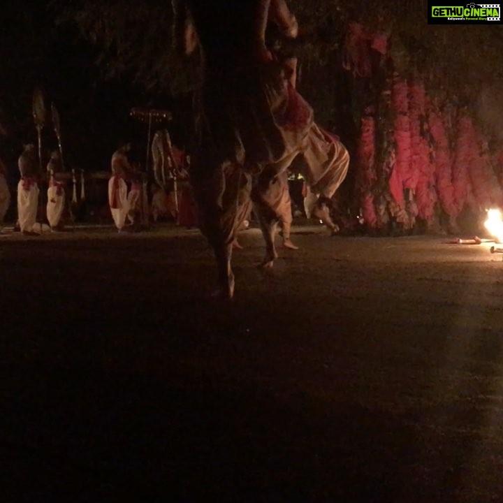 Poonam Kaur Instagram - #India #fullmoon #mahaaarati #spirituality